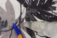 134cm巾2.5m 60番手リネン 平織り プリント オフホワイトxブラック