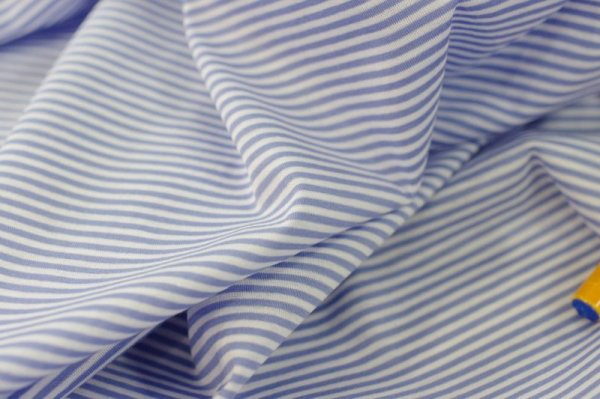 画像3: 140cm巾2.0m 60番手シルケット先染めボーダー天竺 ブルー (3)